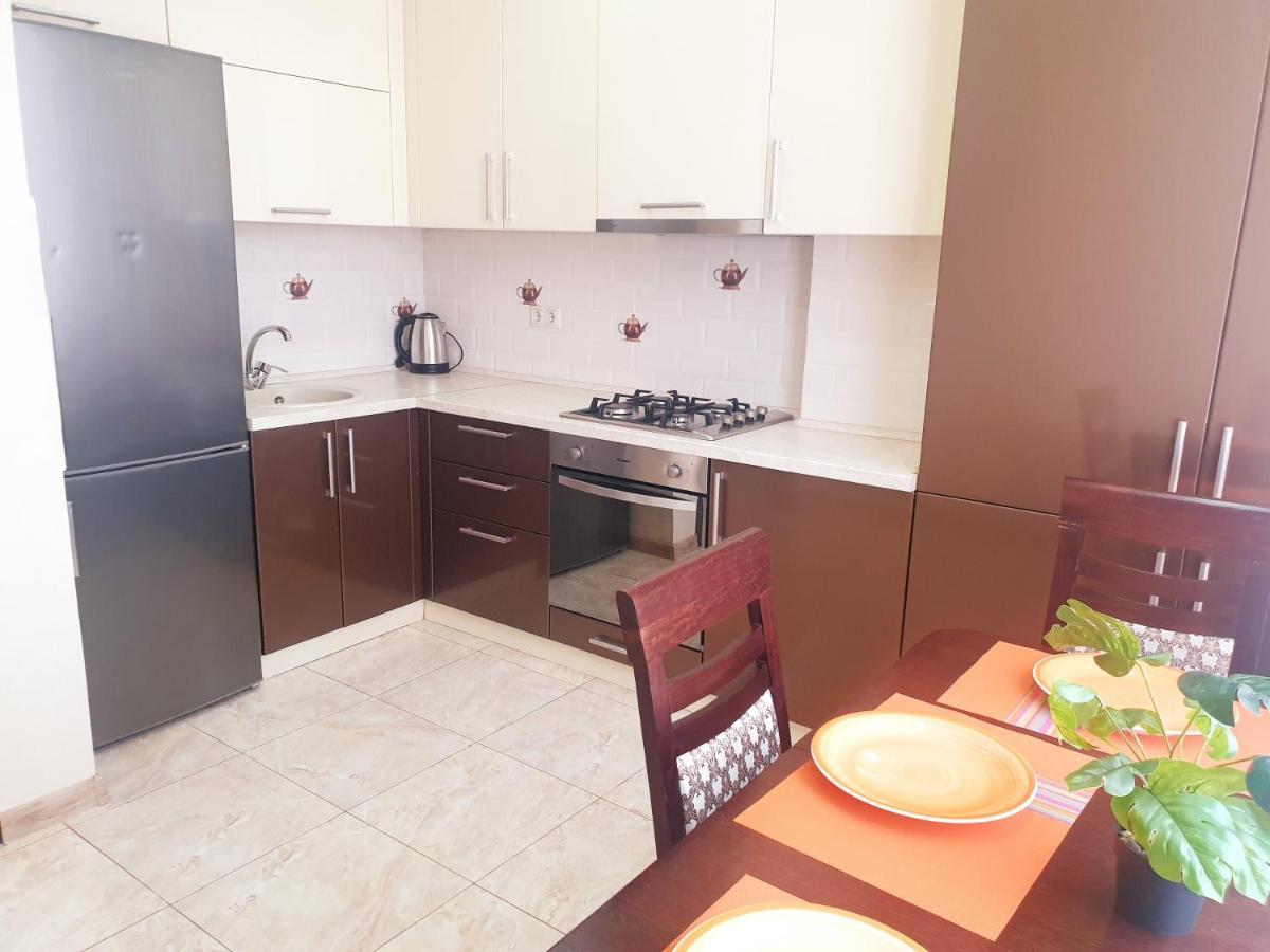 Sky House Premium Apartment In City Center Кишинев Екстериор снимка